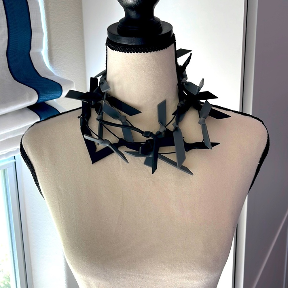 Artsy One-of-AKind Stretch Necklace